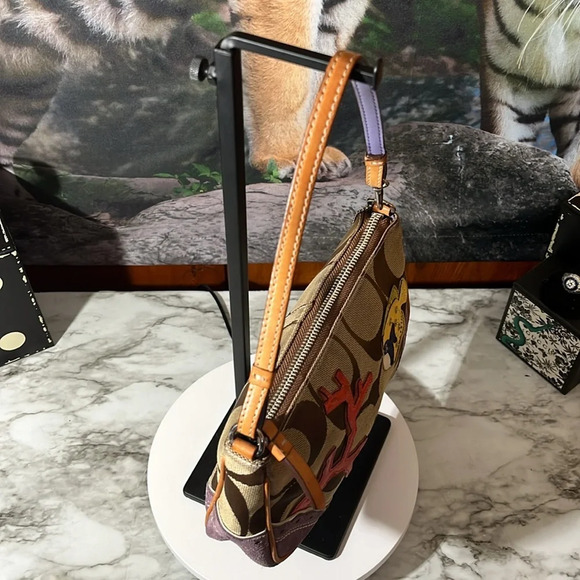 Coach 1491 tan signature print with fish and purple suede - Picture 4 of 11